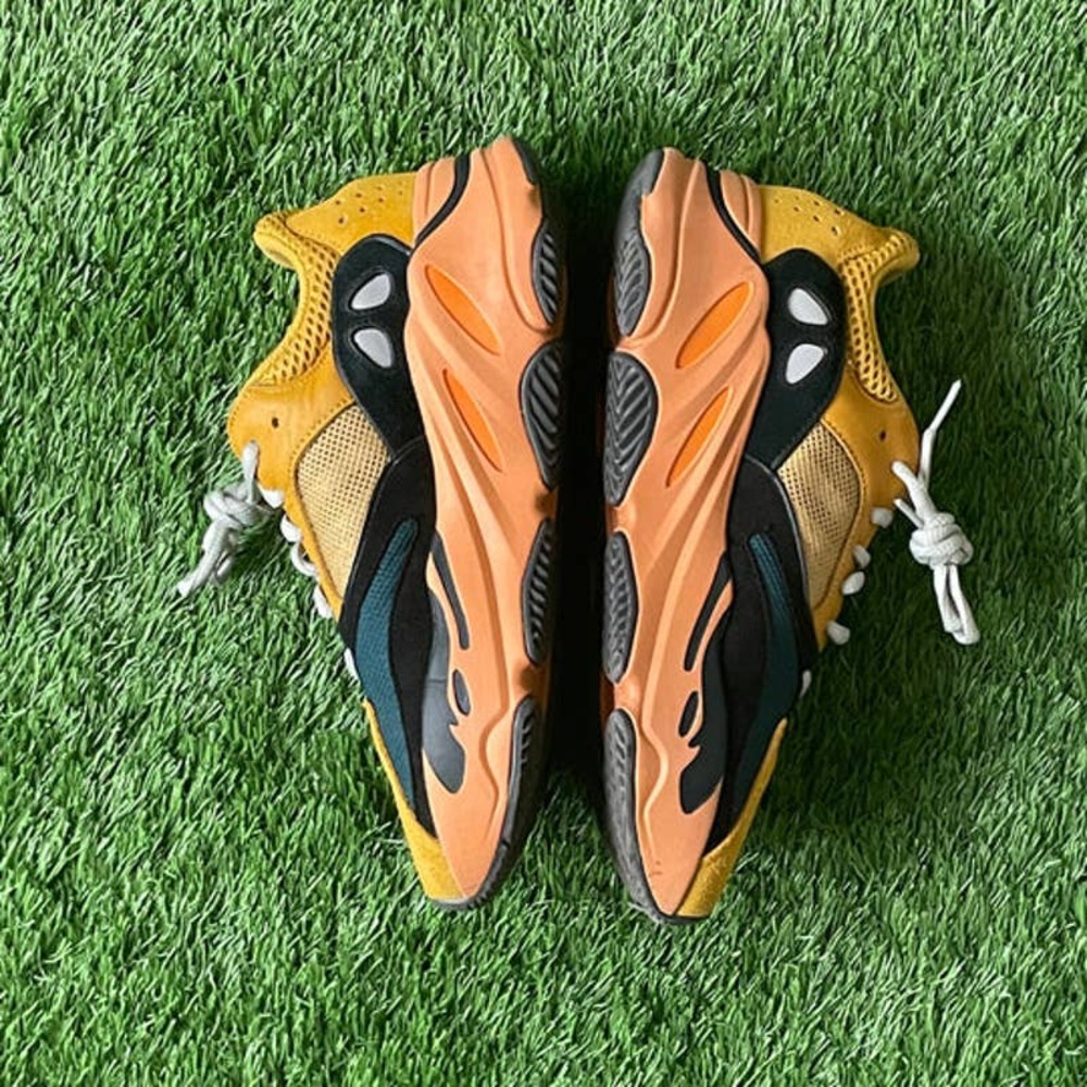 Yeezy 700 Sun - image 2